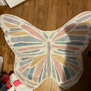 Butterfly Rug for nursery or kids room.